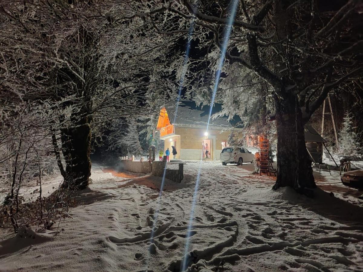 Konak Mara- Komovi Andrijevica Exteriör bild